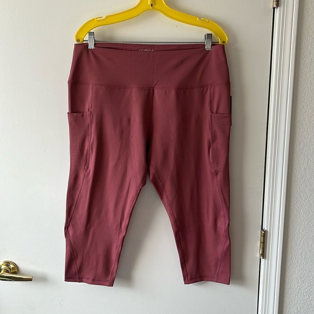 Uurun Cropped Leggings Size XXL NWT Athletic Pink